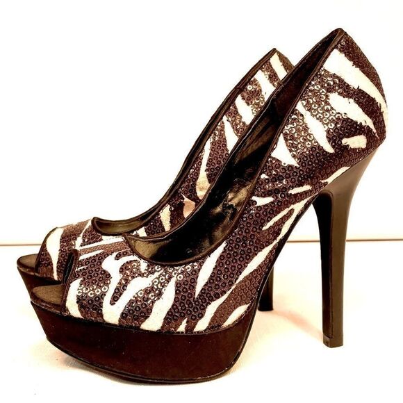 BLACK & WHITE SEQUIN ZEBRA PRINT PEEP TOE WIRH 5”BLACK LACQUER HEEL SIZE 7.5 - Picture 1 of 6